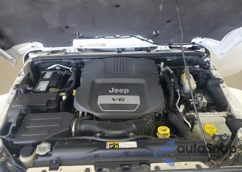 2015 Jeep Wrangler Unlimited Sahara из США, поврежденный, VIN 1C4HJWEG7FL684092